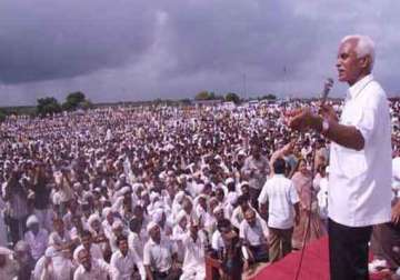 mass agitation to electoral battle litmus test for bjp rebel