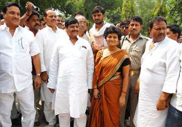 mayawati govt spent crores on paper for roads says shivpal yadav
