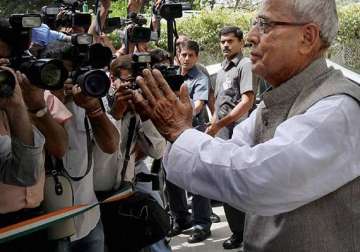 mizoram cm ministers to campaign for pranab in prez poll