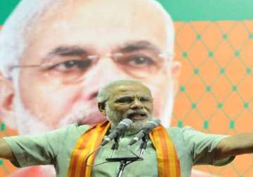 modi continues anti congress chant in pune