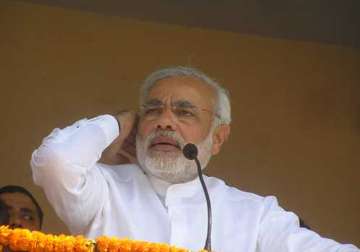 modi criticises centre for not developing skilled manpower