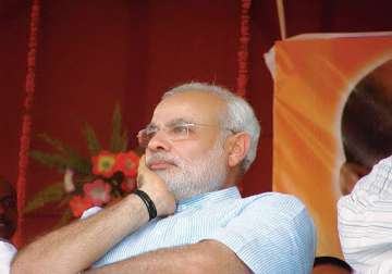 modi not capable of attaining stature of national leader congress