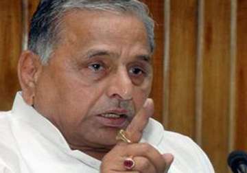 mulayam gives 10 day ultimatum to sp ministers to mend ways