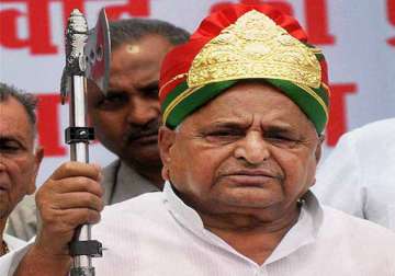 mulayam not even fit to sweep pm s residence forget being pm says beni