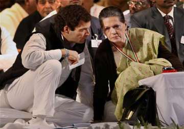 my mother came to my room and cried rahul tells aicc meet