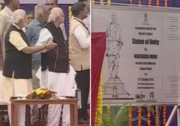 live narendra modi lays foundation stone of sardar patel statue