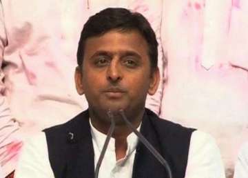 need for projects to clean river gomti says cm akhilesh