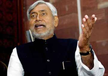 nitish calls paswan expert in political somersault