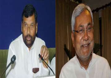 nitish was left with no option says paswan