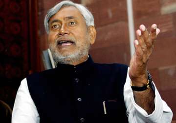 nitish accuses upa of indulging in give and take