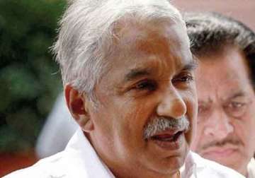 oomen chandy meets swaraj seeks steps to evacuate nurses from iraq