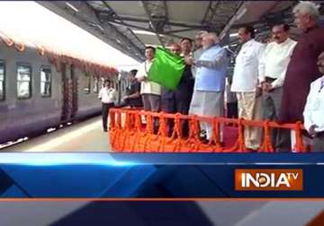 indian railways to have more facilities than airports says narendra modi