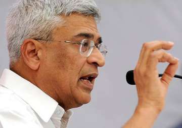 pm should own up responsibility for scams says cpi m