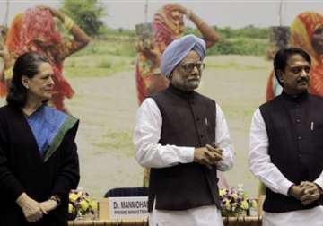 pm sonia condole demise of deshmukh