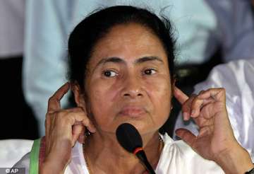 mamata refused to take pm s phone calls on diesel price hike pm had sounded her about fdi weeks before