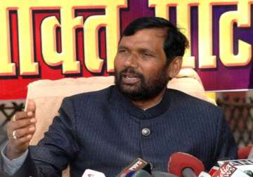 paswan accuses nitish of cheating people