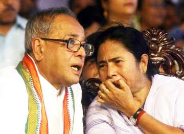 pranab calls up mamata likely to hold final talks