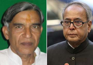 pranab does not hold office of profit says p k bansal