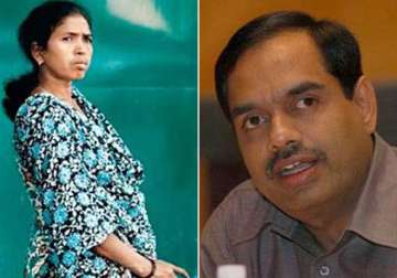 radical activist soni sori ex infosys cfo v balakrishnan join aap