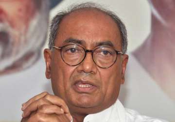 rahul should not nominate anybody for pm if congress wins says digvijay singh