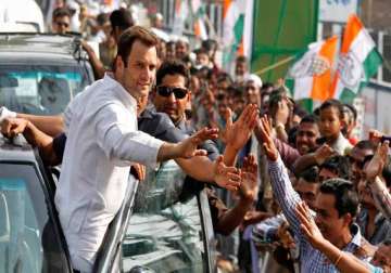 live rahul gandhi s tit for tat roadshow thronged by congress supporters