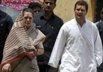 rahul raised corruption issue in ls sonia has not rti reply