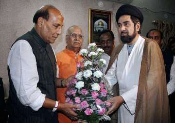 rajnath singh meets top muslim clerics in lucknow