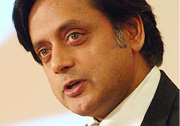 reservation issue can be discussed after polls tharoor