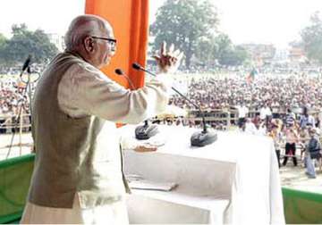 right to recall is not practical provision in a vast country like india advani