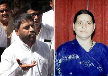 sadhu yadav not to contest against sister rabri devi