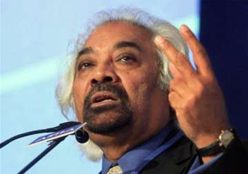 sam pitroda says he is proud to be a carpenter s son