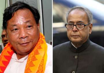 sangma wants debate with pranab ahead of prez poll