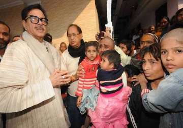 shatrughan says he s with jethmalani yashwant over gadkari ouster issue