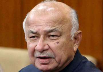 shinde meets sonia apprises of govt action in chhattisgarh