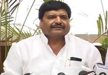 shivpal yadav criticised for writing to obama