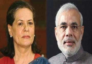 sonia gandhi asks pm to act swiftly on abducted indians