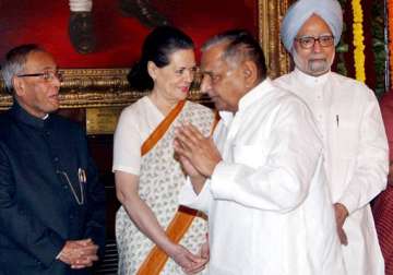 sonia called mamata s bluff after two secret meetings with mulayam