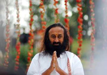 strong lokpal bill needed to root out corruption says sri sri ravi shankar