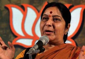 sushma favours special session to pass food bill
