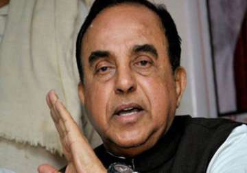 swamy accuses chidambaram of taking economy to complete mess