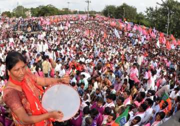 telugu news channels taken off air for 10 minutes during telangana march