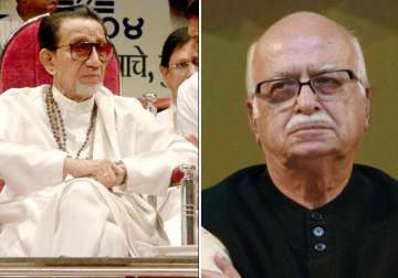 thackeray backs advani on comments about upa govt