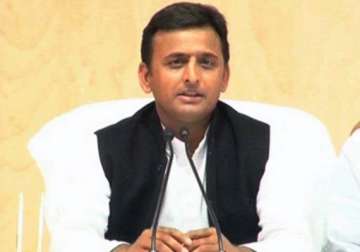 third front will form stable govt with congress support akhilesh