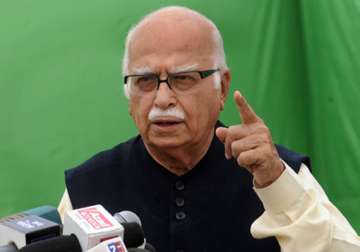 upa government built no consensus for prez poll says advani