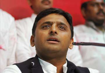 up cm akhilesh yadav sparks a row over tulsidas birthplace