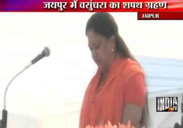 vasundhara raje scindia sworn in as rajasthan chief minister