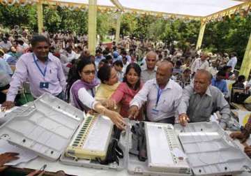 voting in bihar for seven lok sabha seats