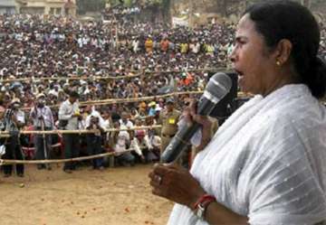 wb govt to withdraw cases says mamata