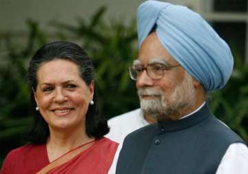 we all stand by pm says sonia