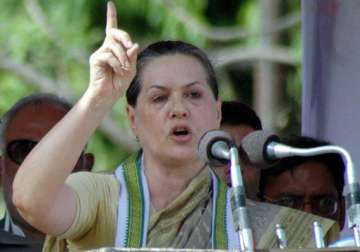 we want credible probe into rights violation in sl sonia gandhi